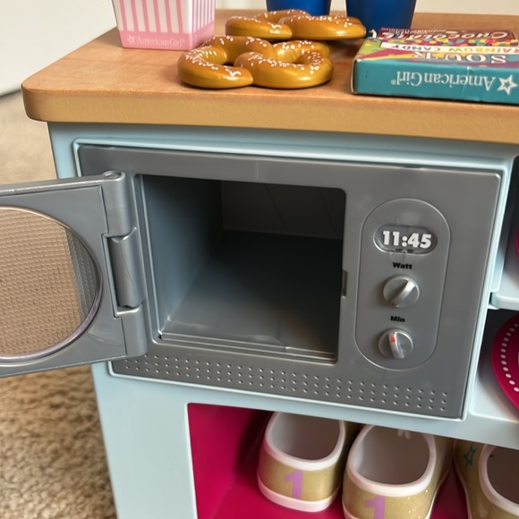 Retired American Girl Doll Bowling Alley Set For 18" Doll with Accessories! - Picture 10 of 10